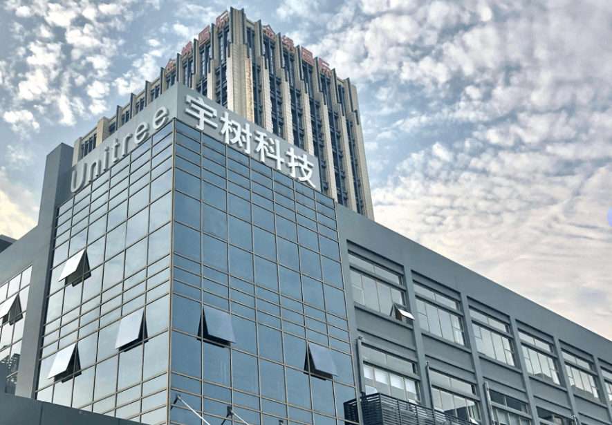 松延动力创始人姜哲源回应“低价”:机器人本身就不该那么贵