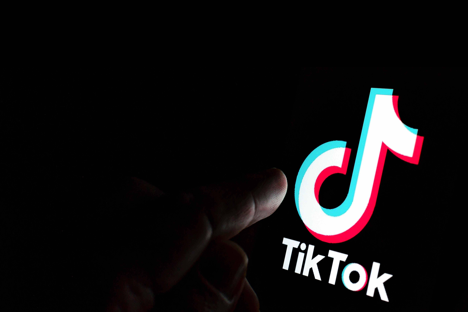 92年女高管成Tiktok关键人物;京东将送汽车使用权