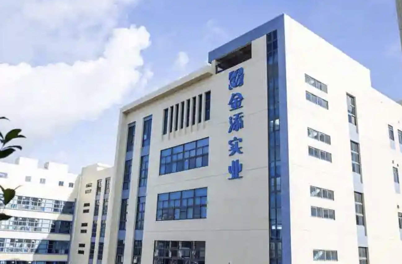 奥特曼零食大卖，东莞老板年入9个亿