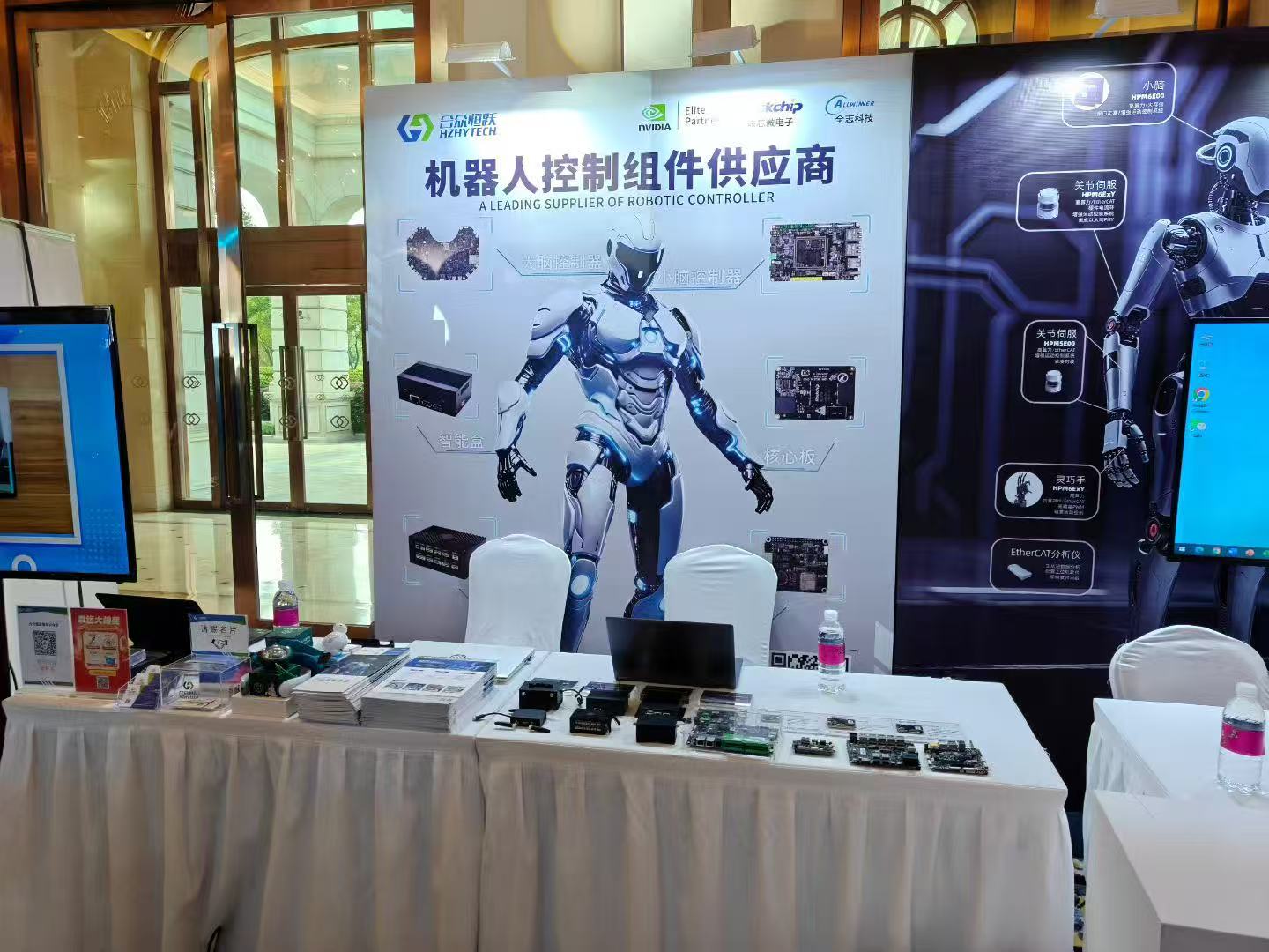 具身智能何以进阶通用机器人?产业界“沿途下蛋” ROI门槛仍待跨越