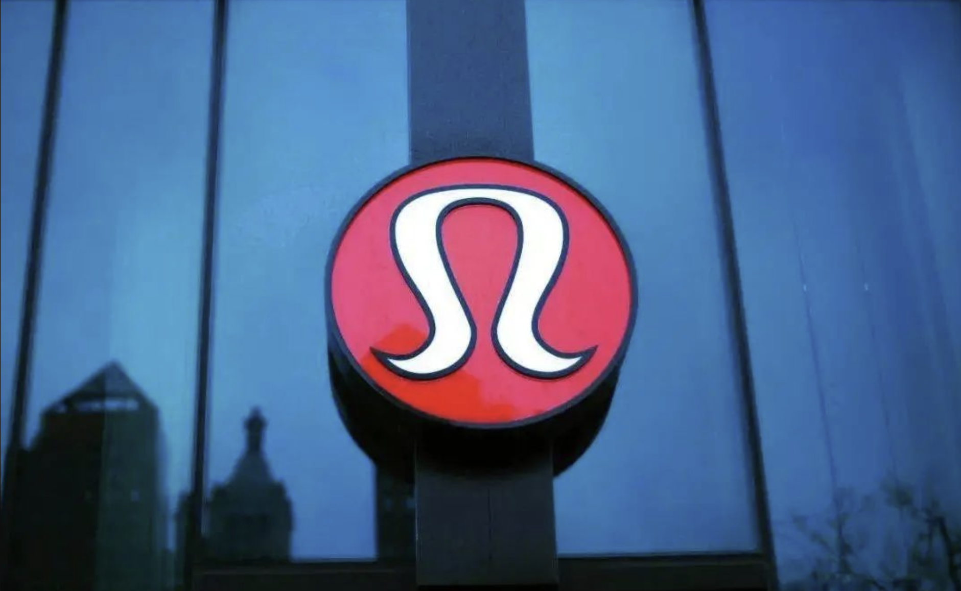lululemon亮相第八届进博会 与“高百接力赛”达成战略合作