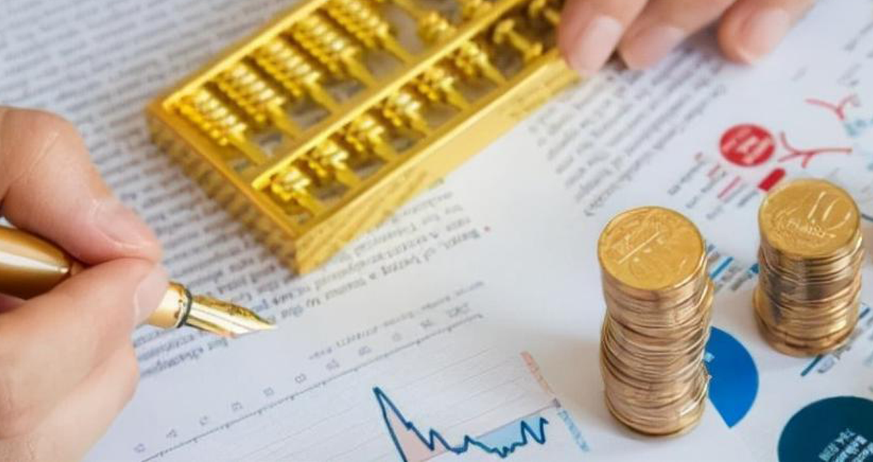 太卷了！15家公募跻身ETF“千亿俱乐部”，4家年内规模翻倍！“眼红”十多年，这俩主动投资大厂终于入局