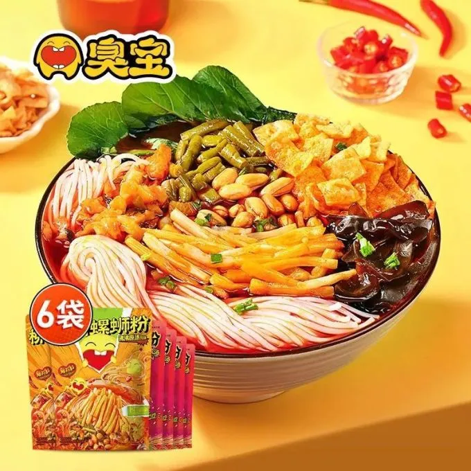 知名螺蛳粉被曝吃出异物，客服称生产流程严格质检