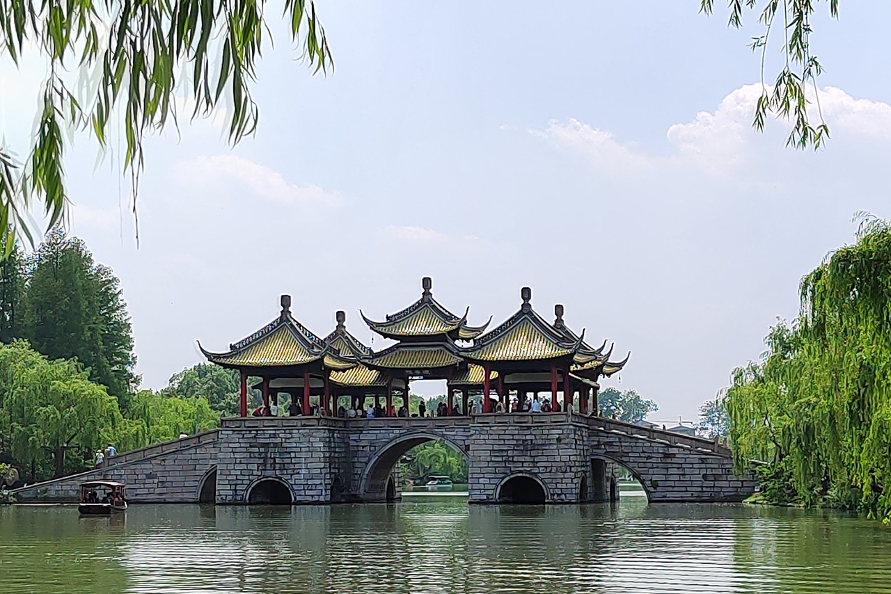 瘦西湖文旅转战港股 水上游船观光业务撑起八成营收