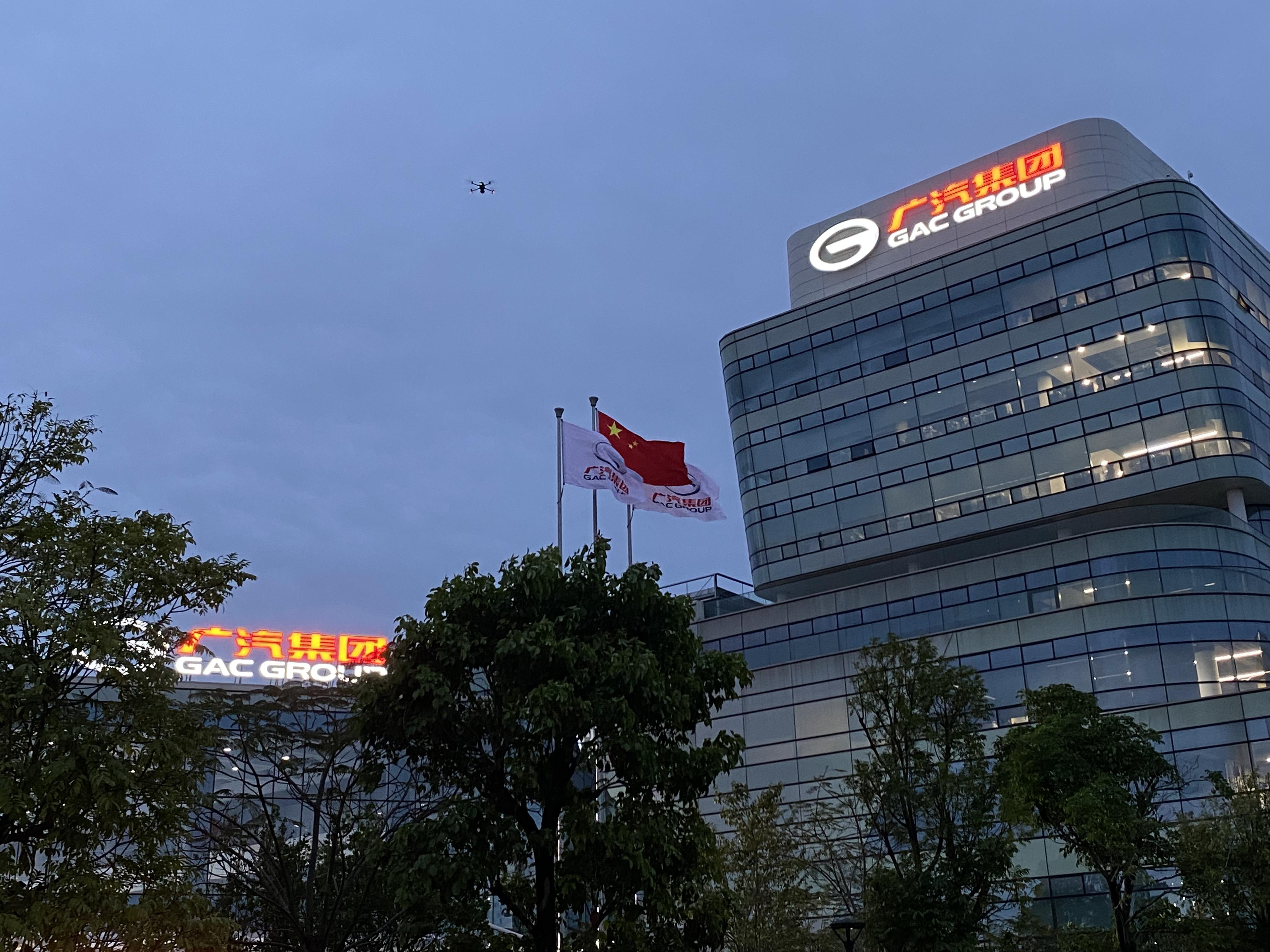 打个自动驾驶的士去赛场!超300台L4车十五运会智慧迎宾