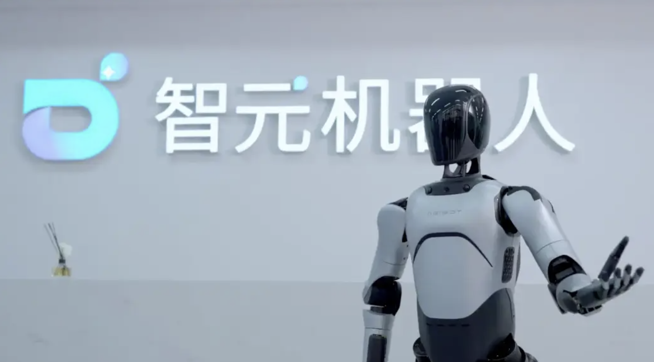 智元机器人真机强化学习落地工业产线 “数十分钟”部署 任务完成率100%